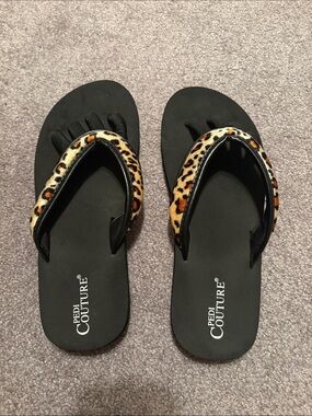 Pedi Couture Leopard Print Toe-Post Sandals